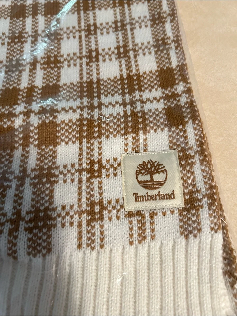 New women’s Timberland Plaid Knit Scarf in Cream & Brown
